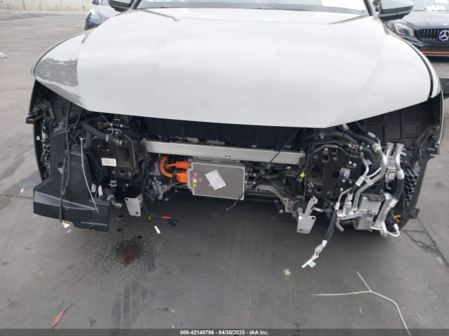 2024 AUDI Q8 E-TRON WA15AAGE4RB051331 Photo 5