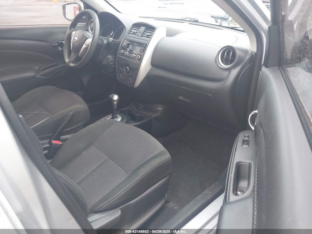 3N1CN7APXHK434131 Nissan Versa 1.6 Sv