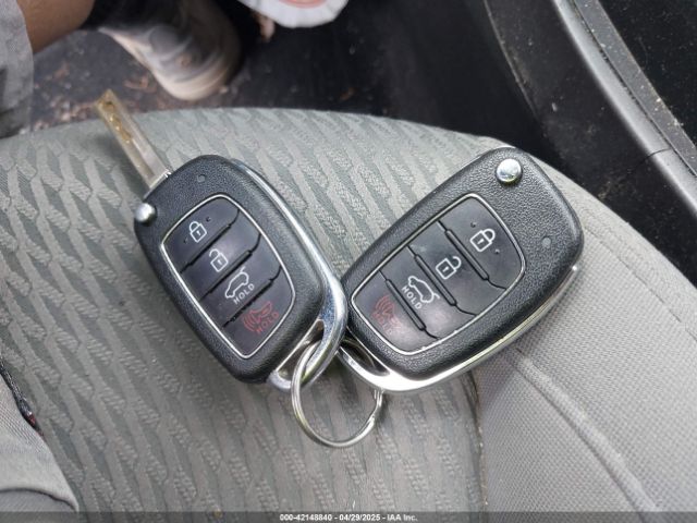 5XYZTDLB8HG453047 Hyundai Santa Fe Sport 2.4l