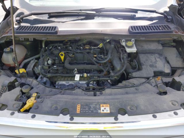 1FMCU9GD4KUA83745 Ford ESCAPE SE