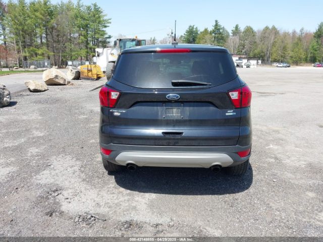 1FMCU9GD4KUA83745 Ford ESCAPE SE