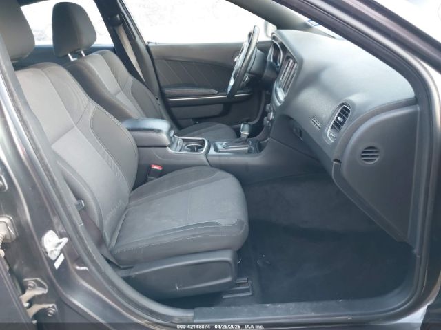 2C3CDXHGXGH215942 Dodge Charger Sxt