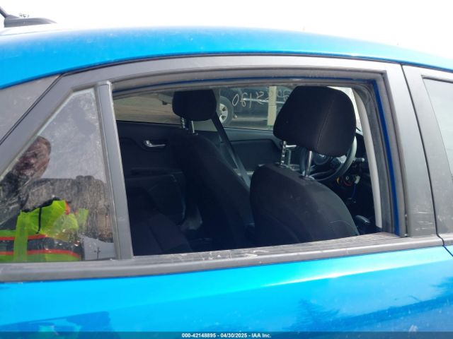 3KPA24AD1ME418619 KIA RIO S