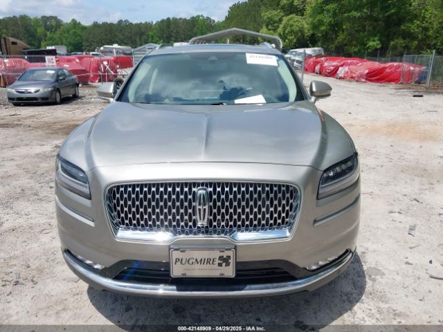 2LMPJ8KP8PBL15481 Lincoln Nautilus Reserve