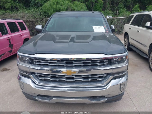 1GCVKREC6JZ281919 Chevrolet Silverado 1500 2lt