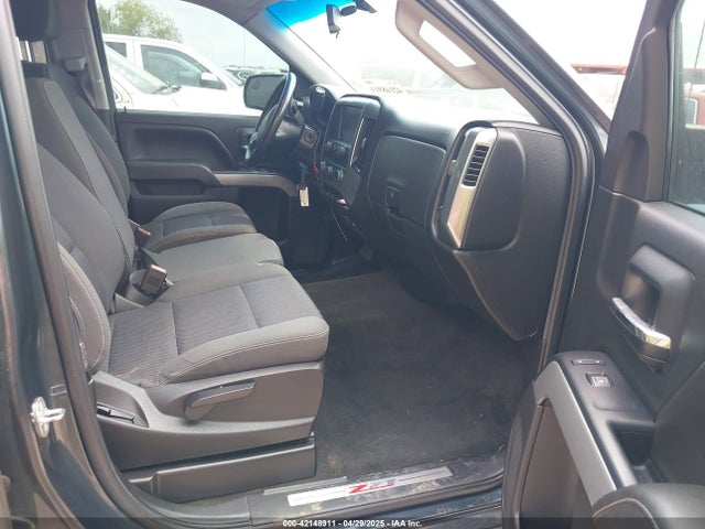 1GCVKREC6JZ281919 Chevrolet Silverado 1500 2lt