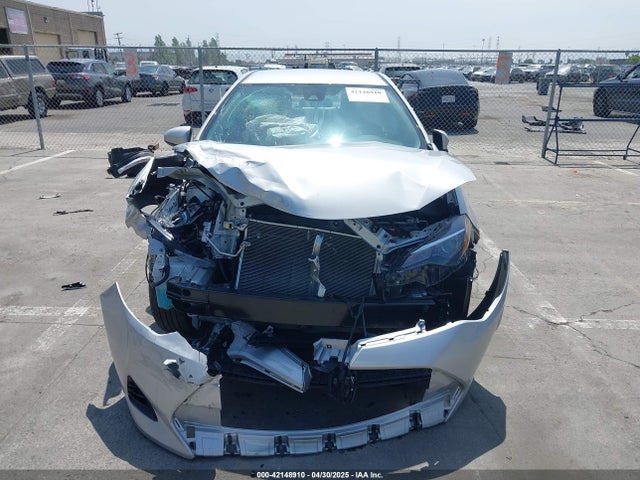 Toyota COROLLA LE 2018 2T1BURHE2JC085254 Image 6