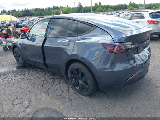 2022 TESLA MODEL Y 7SAYGDEE1NF440153 Photo 2