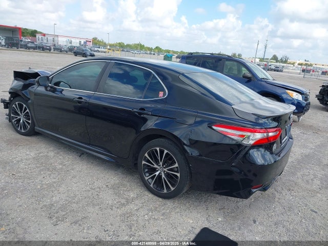 4T1B11HK5JU141038 Toyota CAMRY SE