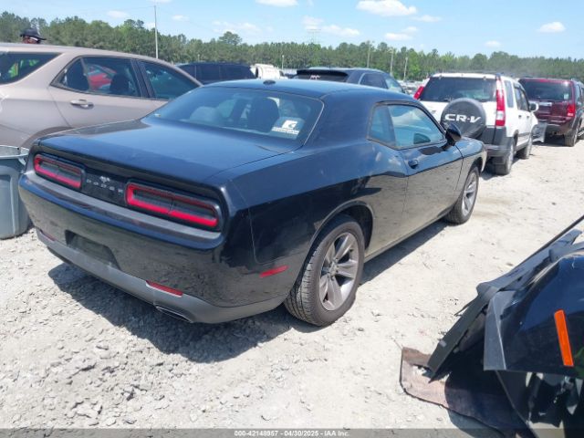 2C3CDZAG8GH254910 Dodge Challenger Sxt