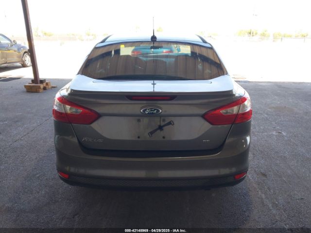 1FADP3F22EL432432 Ford FOCUS SE