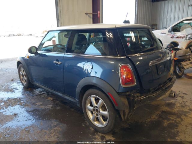 2009 MINI COOPER WMWMF33599TU73901 Photo 2