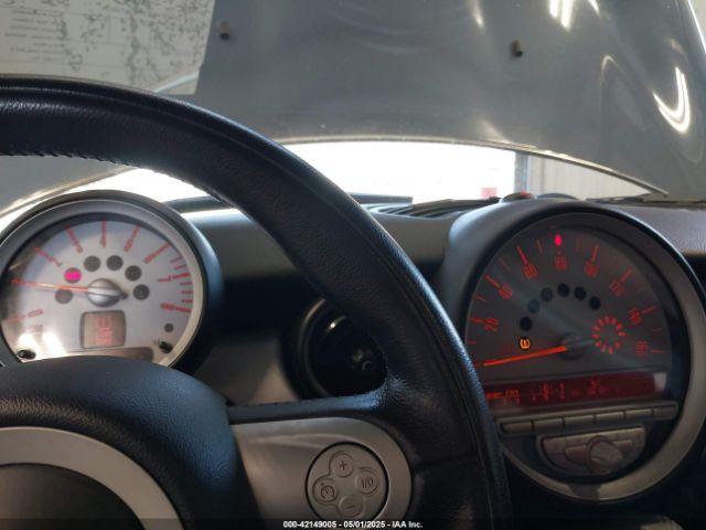 2009 MINI COOPER WMWMF33599TU73901 Photo 6