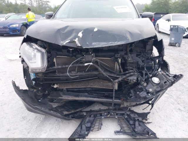KNMAT2MT6HP578568 Nissan ROGUE SV