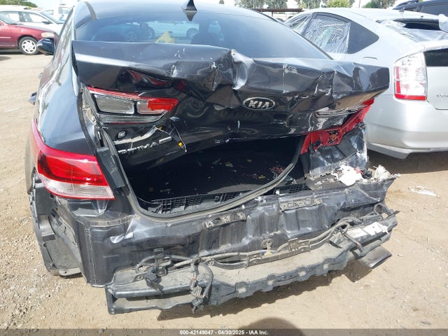 KNAGT4L36J5216858 KIA Optima Lx