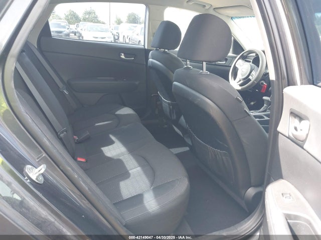 KNAGT4L36J5216858 KIA Optima Lx