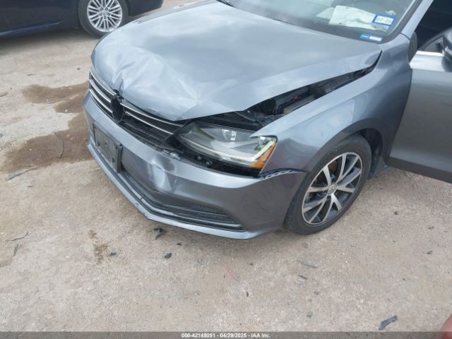 3VWDB7AJ8HM353085 Volkswagen Jetta 1.4t Se