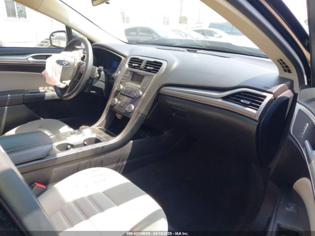 3FA6P0G73HR372331 Ford FUSION S