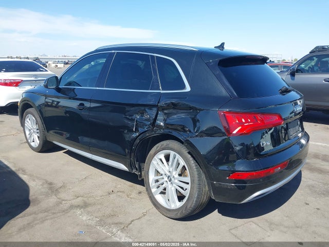 2019 AUDI Q5 WA1BNAFYXK2118104 Photo 2