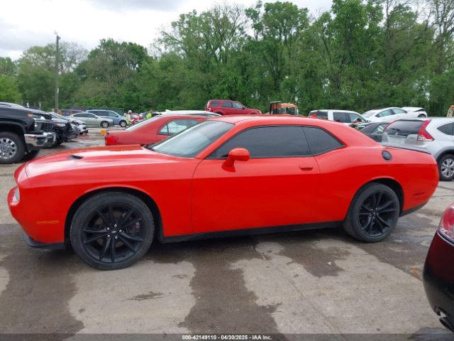 2C3CDZBT4JH276955 Dodge Challenger R/t Plus