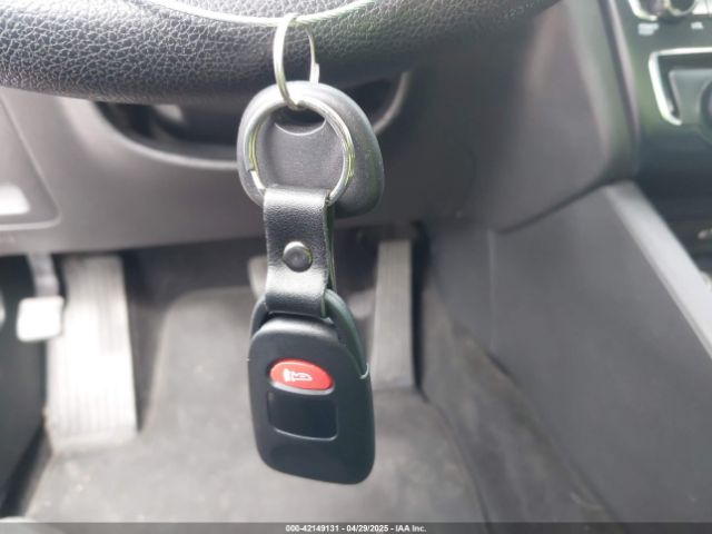 5XXGT4L38JG228847 KIA Optima Lx