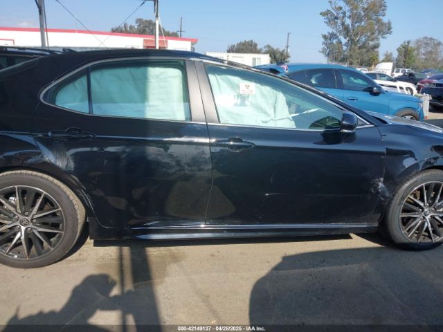 4T1S31AK1RU076947 Toyota Camry Hybrid Se