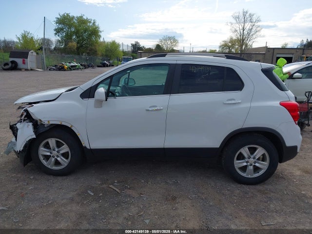 KL7CJLSBXJB597283 Chevrolet Trax Lt