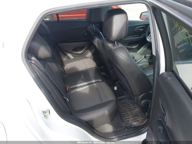 KL7CJLSBXJB597283 Chevrolet Trax Lt