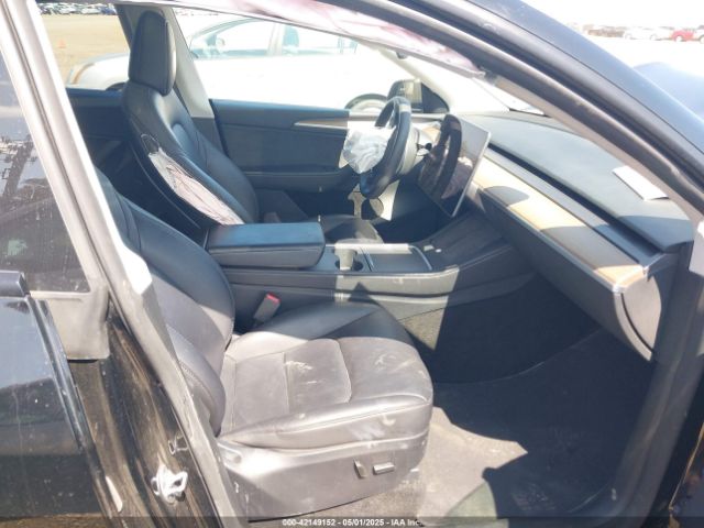 2023 TESLA MODEL Y 7SAYGDEF0PF823996 Photo 4