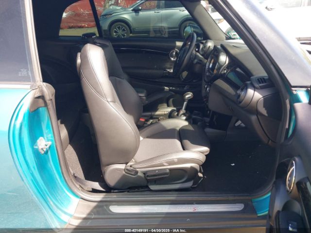 2019 MINI CONVERTIBLE WMWWG9C54K3E41195 Photo 4