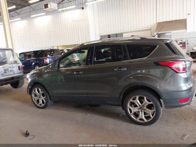 1FMCU9J97HUE48545 Ford 2017