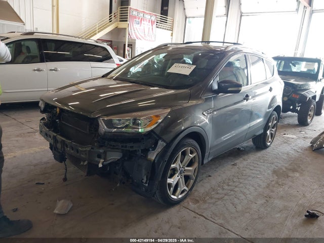 1FMCU9J97HUE48545 Ford 2017
