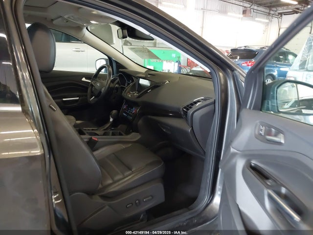 1FMCU9J97HUE48545 Ford 2017