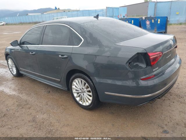 1VWDT7A36HC070264 Volkswagen Passat 1.8t R-line