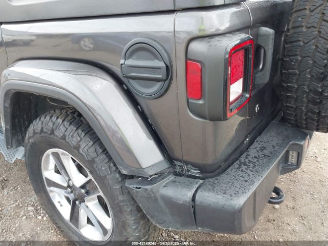 1C4HJXEN5LW114266 Jeep Wrangler Unlimited Sahara 4x4