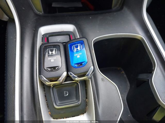 1HGCV3F95JA004872 Honda Accord Hybrid Touring