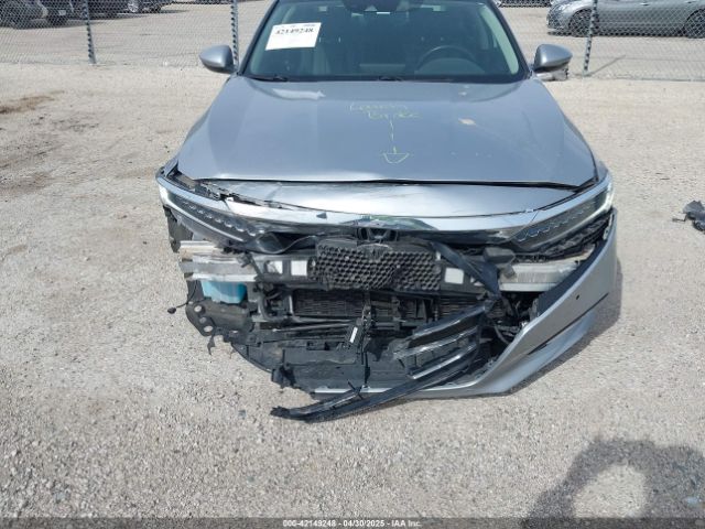 1HGCV3F95JA004872 Honda Accord Hybrid Touring