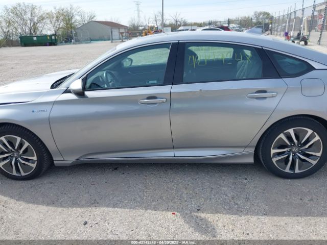1HGCV3F95JA004872 Honda Accord Hybrid Touring