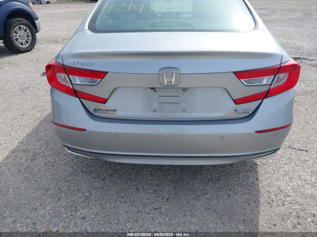 1HGCV3F95JA004872 Honda Accord Hybrid Touring