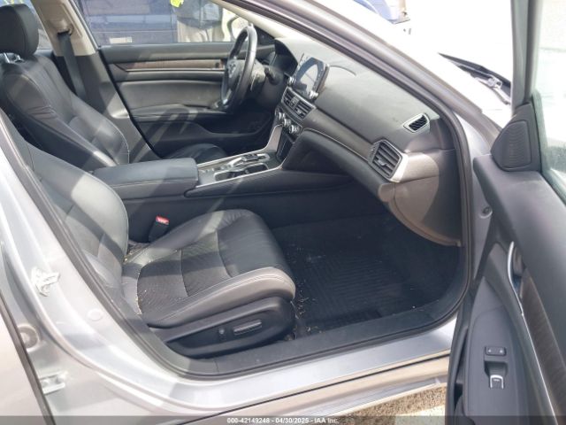 1HGCV3F95JA004872 Honda Accord Hybrid Touring