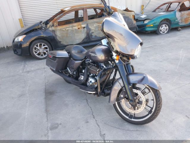 2014 HARLEY-DAVIDSON FLHX 1HD1KBM36EB611708