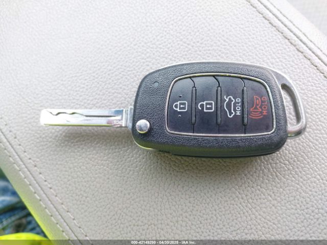 5NPE24AF0JH679699 Hyundai SONATA SE
