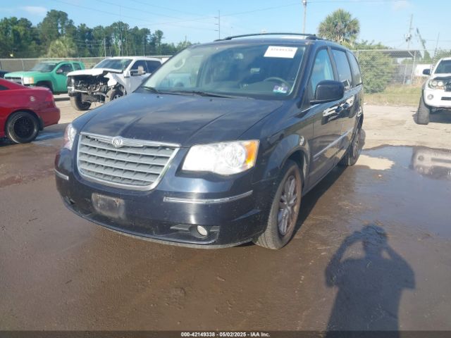 2010 CHRYSLER TOWN & COUNTRY 2A4RR5D11AR281580 Photo 1