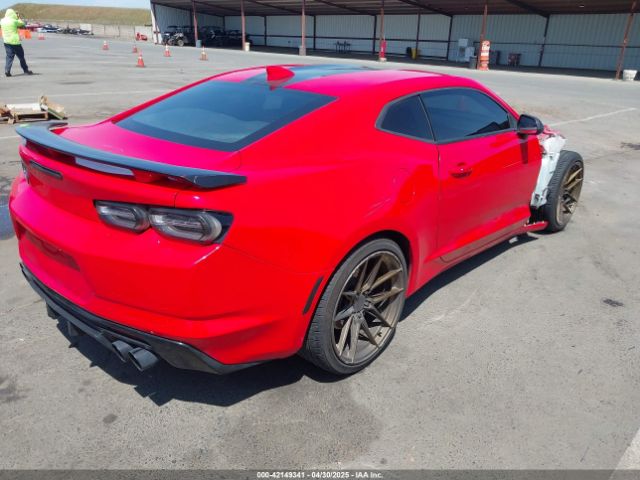 2021 CHEVROLET CAMARO 1G1FE1R73M0108547 Photo 3