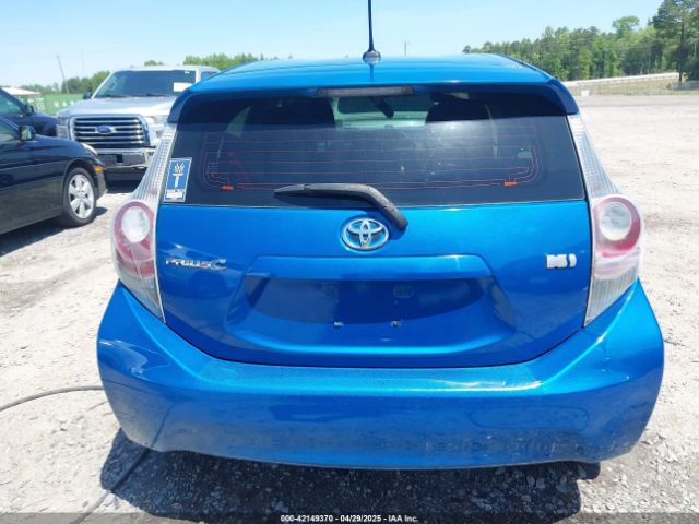 JTDKDTB37E1568222 Toyota Prius C Three