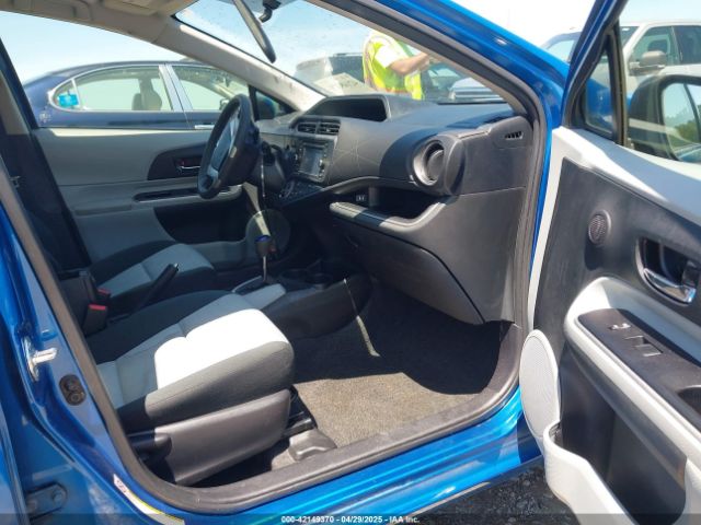 JTDKDTB37E1568222 Toyota Prius C Three