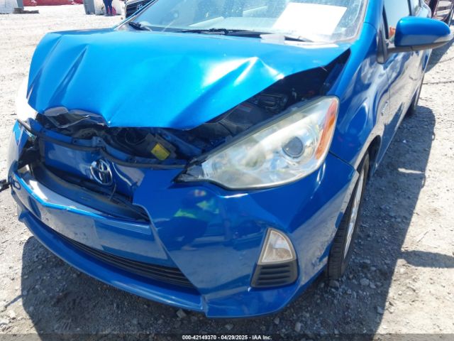 JTDKDTB37E1568222 Toyota Prius C Three