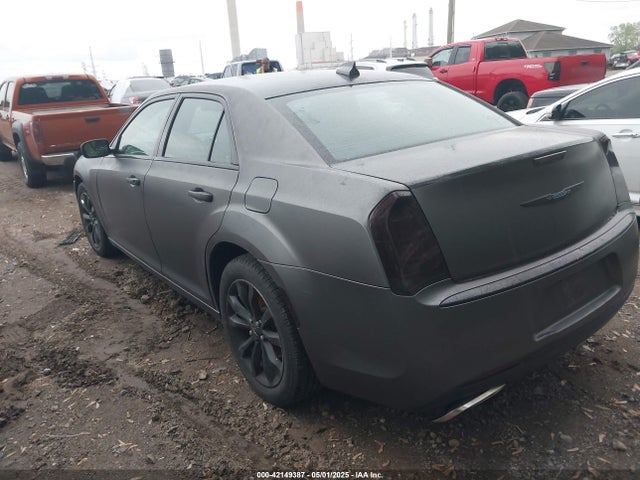 42149387 :رقم المزاد ، 2C3CCARG3JH324944 vin ، 2018 Chrysler 300 Touring Awd مزاد بيع