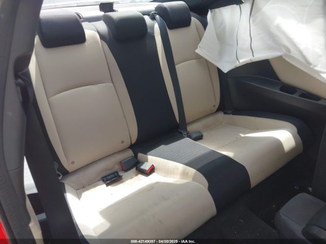 2HGFC4B00GH300246 Honda Civic Lx-p