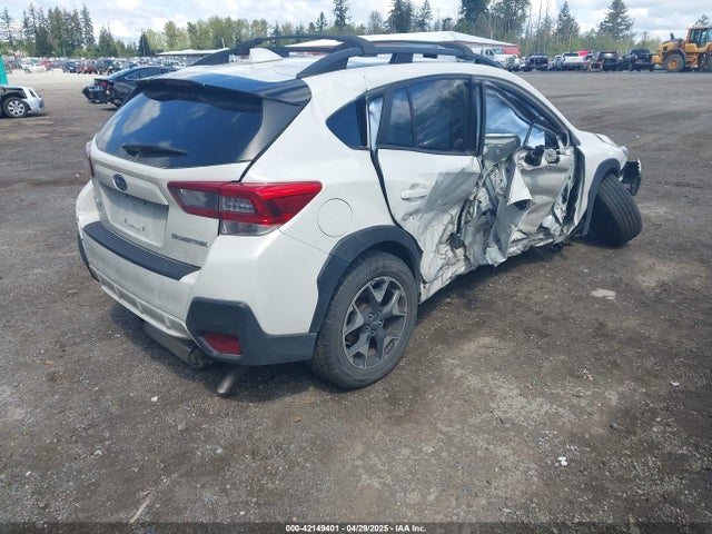 JF2GTAPC8L8219873 Subaru Crosstrek Premium